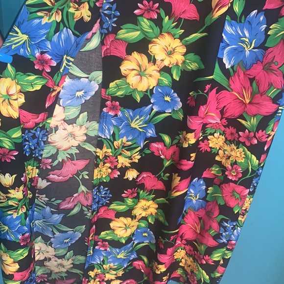 BLACK\MULTICOLOUR FLORAL CUT OUT MAXI DRESS WITH SLIT - Picture 4 of 4